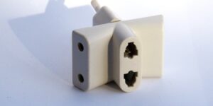 consumidor vulnerable energía eléctrica _ Montse Gual Gibert